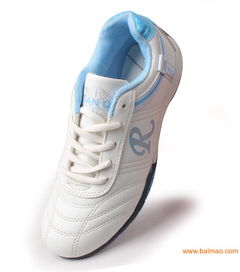 掘金非洲市場(chǎng) 泉州出口非洲運(yùn)動(dòng)鞋與運(yùn)動(dòng)服的批發(fā)供應(yīng)指南